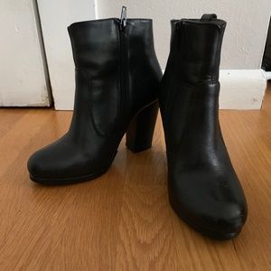pixie bootie